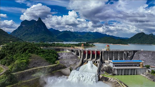 Gương sáng phong cách lãnh đạo