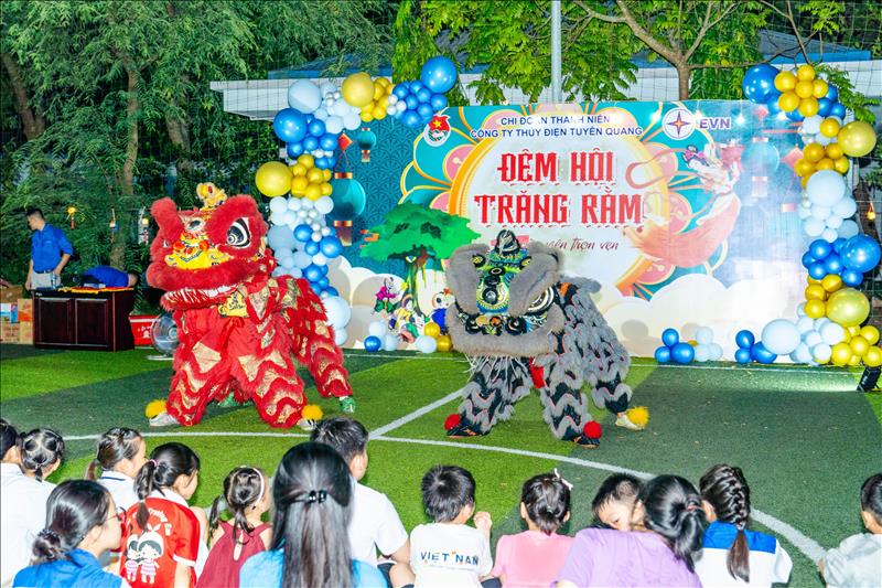 Đoàn thanh niên Công ty Thuỷ điện Tuyên Quang tổ chức chương trình “Vui tết trung thu” và “Khởi động mùa khai trường” năm 2025