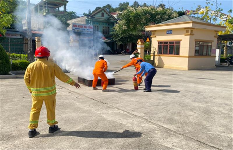 Chủ động - kịp thời - hiệu quả: Công ty Thủy điện Tuyên Quang tổ chức huấn luyện PCCC&CNCH năm 2025