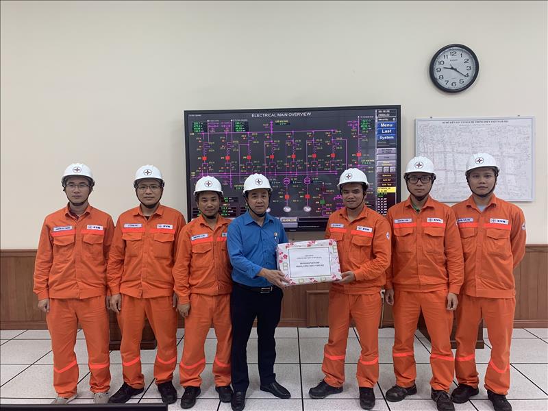 Thủy điện Tuyên Quang đẩy mạnh các hoạt động chào mừng tháng công nhân năm 2022