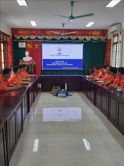 Công ty Thủy điện Tuyên Quang tổ chức tập huấn sơ cấp cứu ban đầu  cho CBCNV  