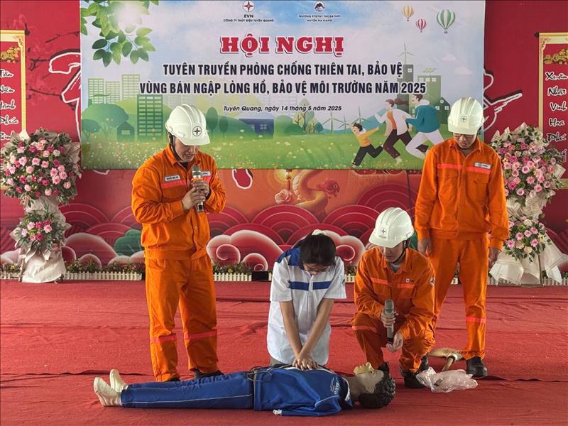 Tổ chức tuyên truyền bảo vệ vùng bán ngập lòng hồ Công trình Thủy điện Tuyên Quang năm 2025