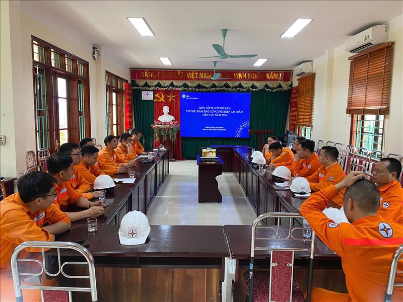 PHÂN XƯỞNG VẬN HÀNH TỔ CHỨC DIỄN TẬP SỰ CỐ TOÀN CA QUÝ I/2026 VỚI CHỦ ĐỀ: “ĐẢM BẢO CUNG ỨNG ĐIỆN AN TOÀN, LIÊN TỤC NĂM 2026”